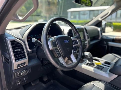 Used 2018 Ford F150 Lariat image 12