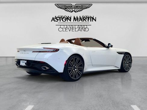 Used 2025 Aston Martin DB12 Convertible RWD image 2