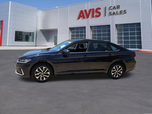 Used 2025 Volkswagen Jetta S FWD image 2