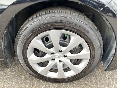 Used 2023 Toyota Corolla LE image 14