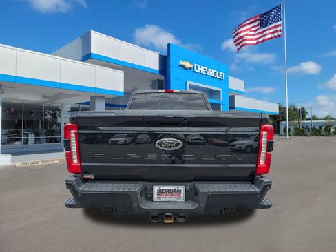 Used 2024 Ford F250 XLT w/ Black Appearance Package AWD/4WD image 4
