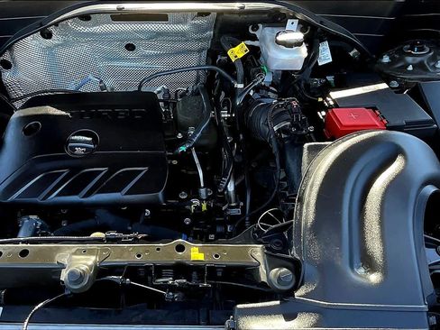 Used 2021 Chevrolet TrailBlazer ACTIV w/ Technology Package image 26