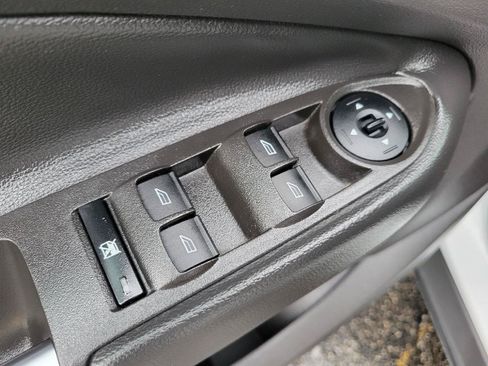 Used 2018 Ford Escape S FWD image 8