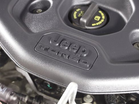 Used 2023 Jeep Grand Cherokee Summit image 26