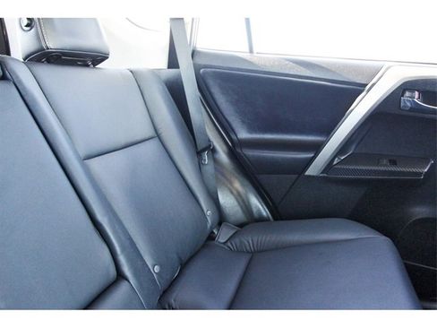 Used 2015 Toyota RAV4 Limited image 10