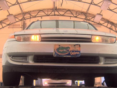 Used 2002 Saturn L-Series LW300 w/ Premium Pkg image 8