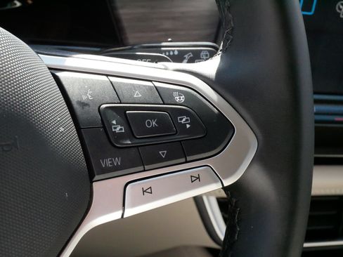 Used 2025 Volkswagen Atlas SEL Premium R-Line image 25