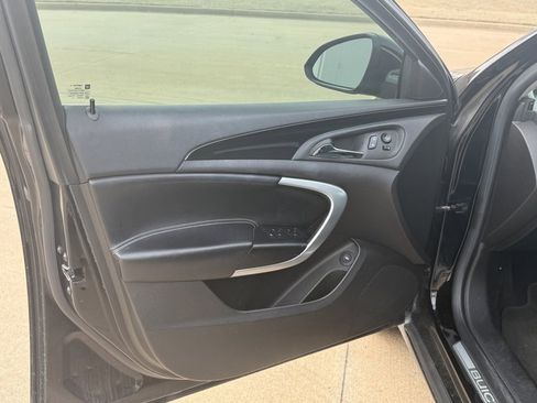 Used 2015 Buick Regal Premium w/ Experience Buick Package image 7