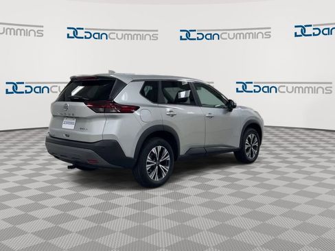 Used 2023 Nissan Rogue SV image 8