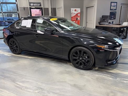 Used 2022 MAZDA MAZDA3 s image 29