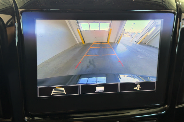 Used 2021 Chevrolet Traverse LT AWD/4WD image 13