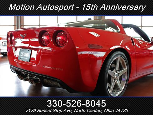 Used 2005 Chevrolet Corvette Coupe w/ Preferred Equipment Group RWD image 15