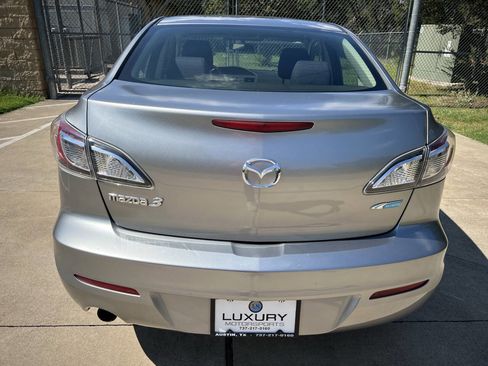 Used 2012 MAZDA MAZDA3 i Touring image 9