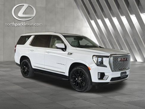 Used 2023 GMC Yukon Denali AWD/4WD image 5