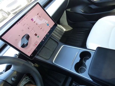 Used 2023 Tesla Model 3 Standard Range RWD image 24