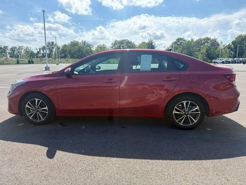 Used 2024 Kia Forte LXS FWD image 11