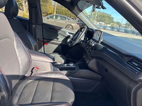 Used 2023 Ford Escape ST-Line image 13