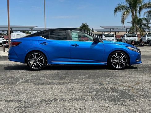 Used 2023 Nissan Sentra SR FWD image 2