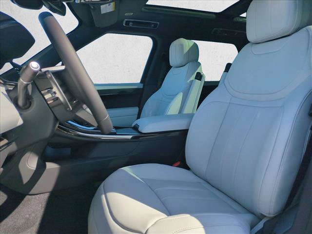 New 2027 Land Rover Range Rover Sport SE AWD/4WD image 4