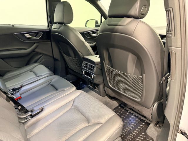 Used 2019 Audi Q7 3.0T Prestige AWD/4WD image 37