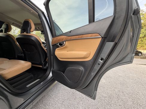 Used 2016 Volvo XC90 T6 Inscription w/ Vision Package image 30