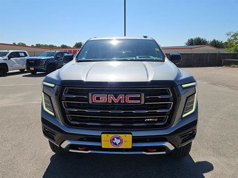 Used 2026 GMC Yukon AT4 Ultimate AWD/4WD image 8