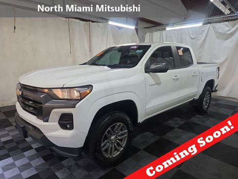 Used 2024 Chevrolet Colorado LT w/ LT Convenience Package II RWD image 1