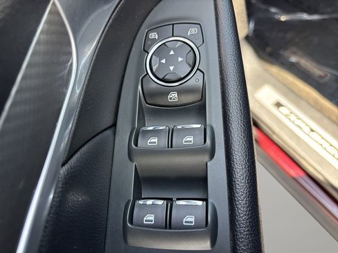 Used 2018 Ford Explorer Sport AWD/4WD image 17