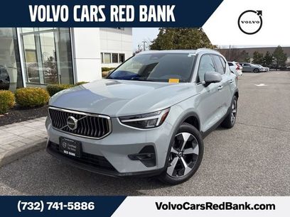 Used 2025 Volvo XC40 B5 Plus