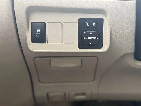 Used 2013 Toyota Corolla L image 31