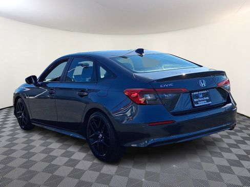 Used 2023 Honda Civic Sport image 5