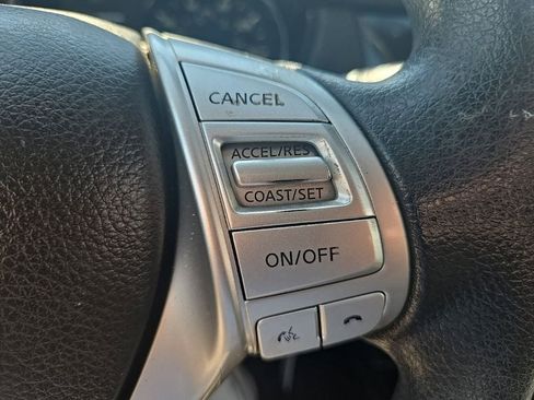 Used 2016 Nissan Rogue S w/ Appearance Package AWD/4WD image 15