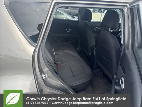 Used 2018 Kia Soul + FWD image 9