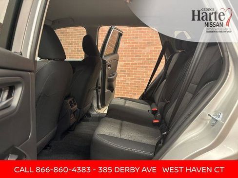 Certified 2025 Nissan Rogue SV image 21