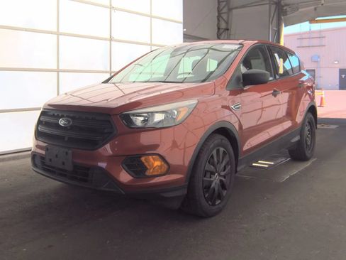 Used 2019 Ford Escape S FWD image 1