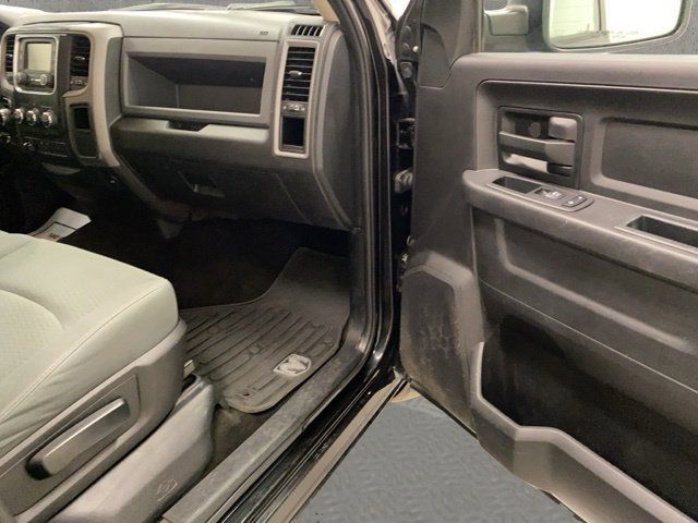 Used 2017 RAM 1500 Express w/ Black Ram 1500 Express Group AWD/4WD image 18