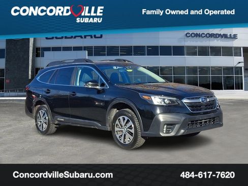 Used 2021 Subaru Outback Premium image 1