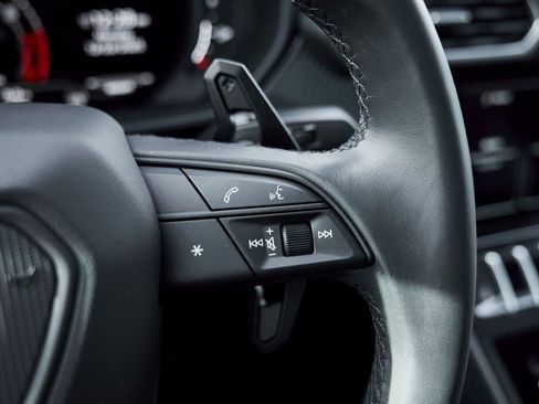 Used 2024 Lamborghini Urus Performante image 66