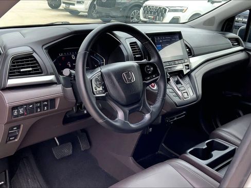 Used 2020 Honda Odyssey Touring image 18