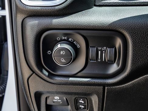 Used 2025 RAM 1500 Laramie w/ Sport Appearance Package AWD/4WD image 22