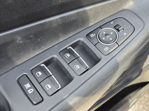 Used 2019 Hyundai Santa Fe SEL image 28