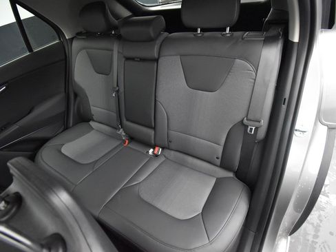 Certified 2023 Kia Niro EX image 10