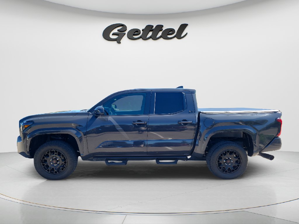 Used 2025 Toyota Tacoma SR5 RWD image 8