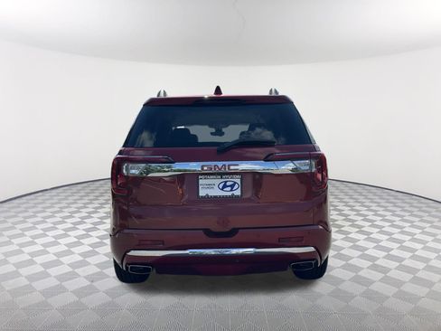 Used 2022 GMC Acadia Denali w/ Denali Technology Package FWD image 6