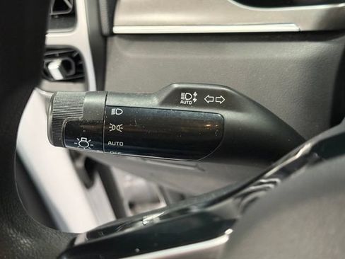 Used 2022 Kia Sorento LX FWD image 21