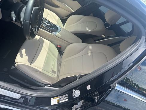 Used 2019 Mercedes-Benz C 300 Sedan image 11