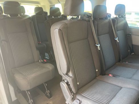 Used 2017 Ford Transit 350 XLT image 26