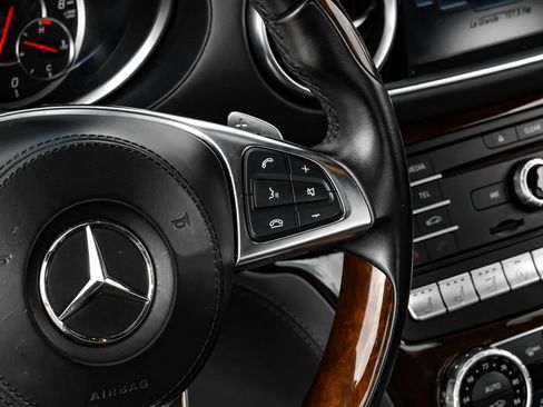 Used 2018 Mercedes-Benz SL 63 AMG image 13