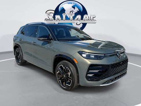 Used 2025 Volkswagen Tiguan SEL R-Line AWD/4WD image 1