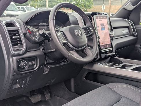Used 2025 RAM 1500 Big Horn AWD/4WD image 9